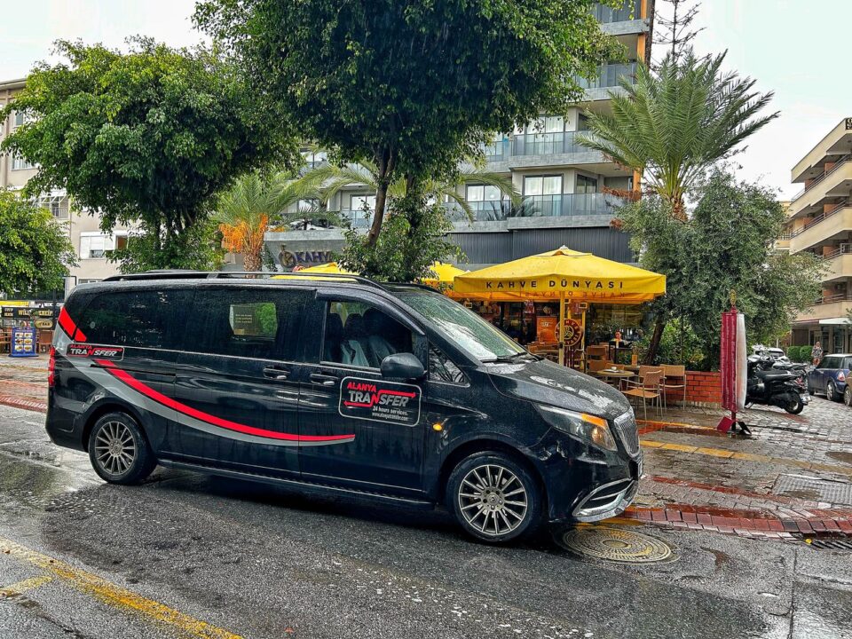 Konaklı to Kızılağaç Luxury Transfer Services Elegant Reliable and Comfortable Travel with www.konaklitransfer.com