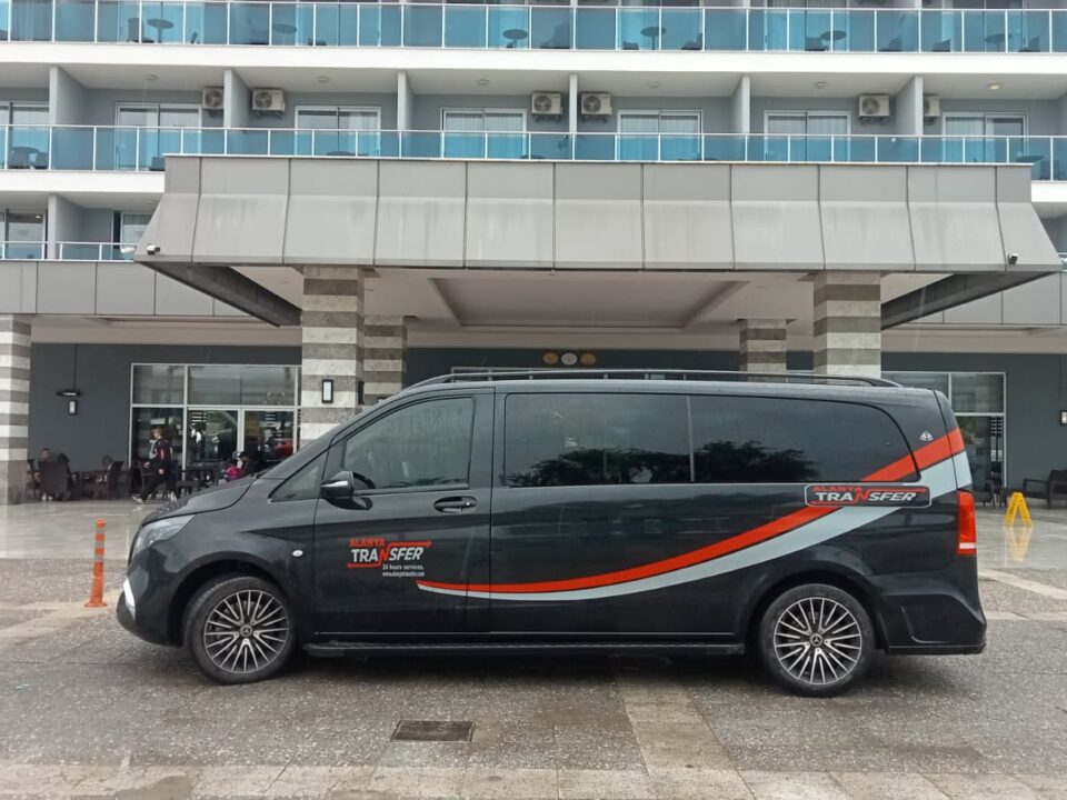 Premium Coastal Travel Experience with konaklitransfer.com Konaklı to Tekirova Luxury Transfer Services for Safe Private and Comfortable Long Distance Journeys